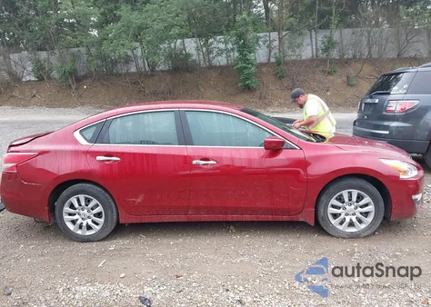2013 Nissan Altima 2.5/S/Sv/Sl from USA, damaged, VIN 1N4AL3AP2DC242775